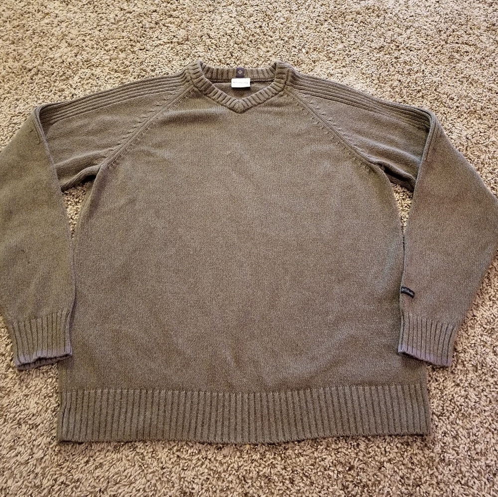 Columbia V Neck Sweater.